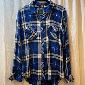 Rails button up